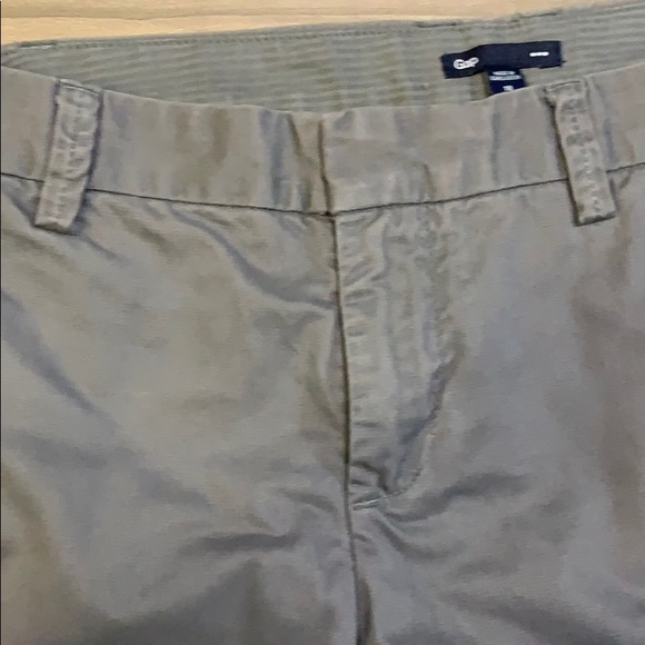 GAP Gray Capri Chinos, SZ 10 - Picture 3 of 9